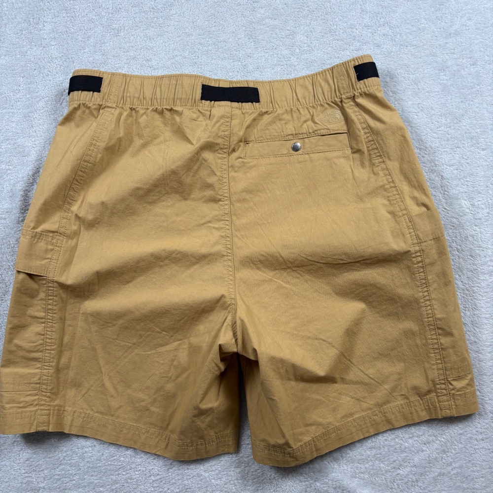 The North Face Mens Cargo Shorts in Tan with Black Belt Detail - Picture 7 of 8